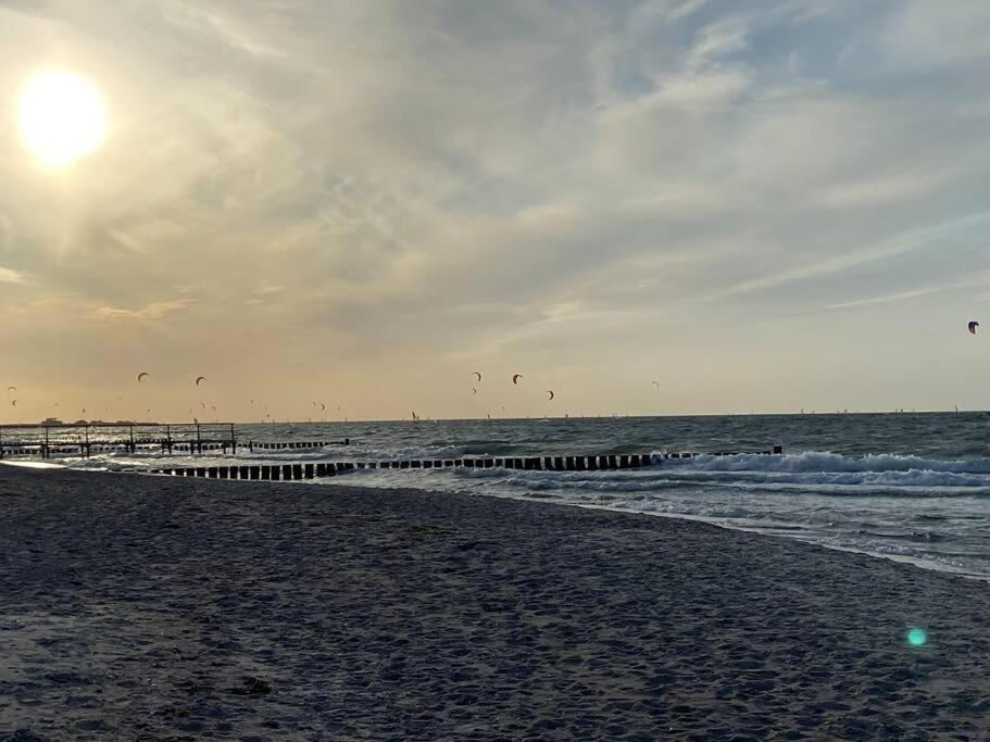 Seaview, Beach, Sunsets, Nature 하일리겐하펜 외부 사진