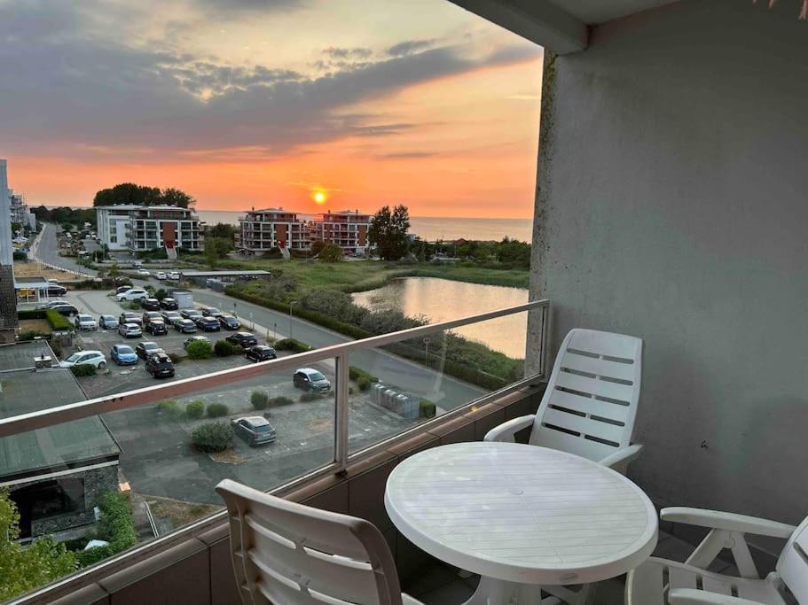 Seaview, Beach, Sunsets, Nature 하일리겐하펜 외부 사진
